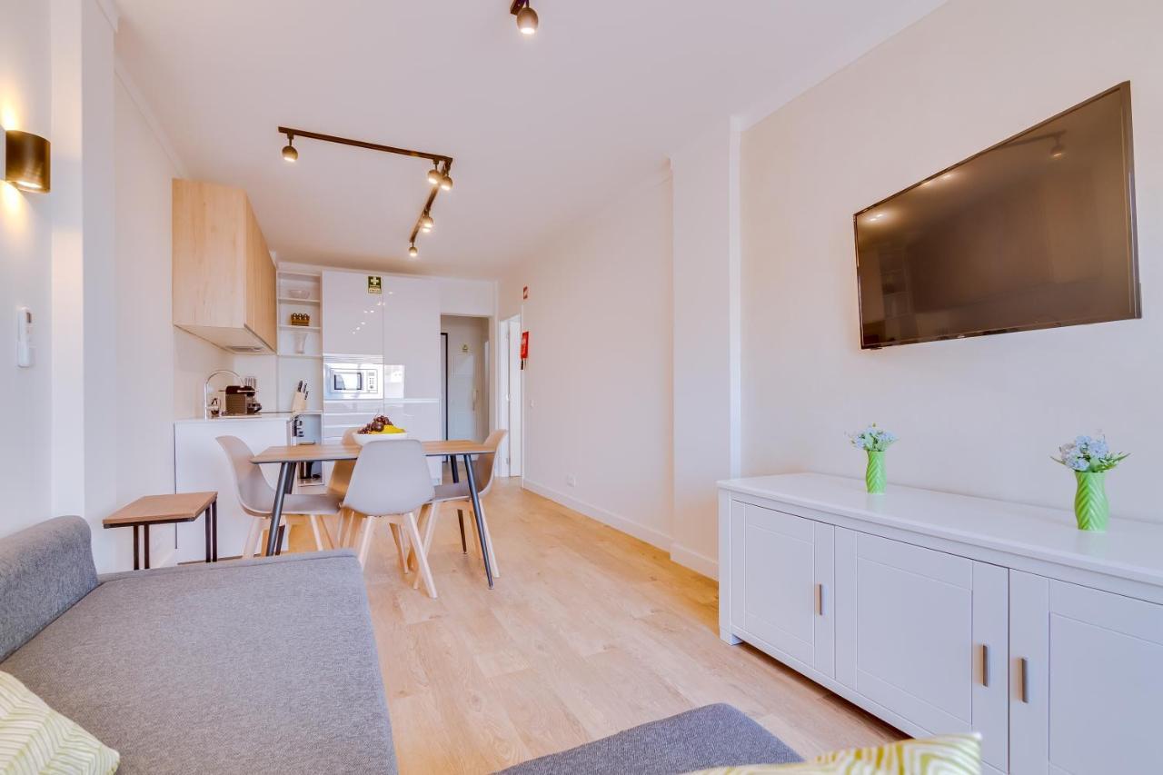 Al - Apartamento Miratlantico Quarteira Luaran gambar